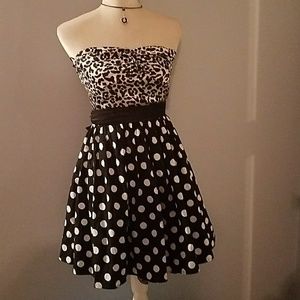 Hot topic dress